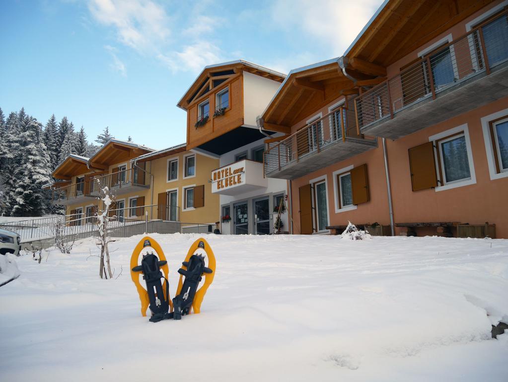 Hotel Elbele Garni Folgaria Exteriör bild