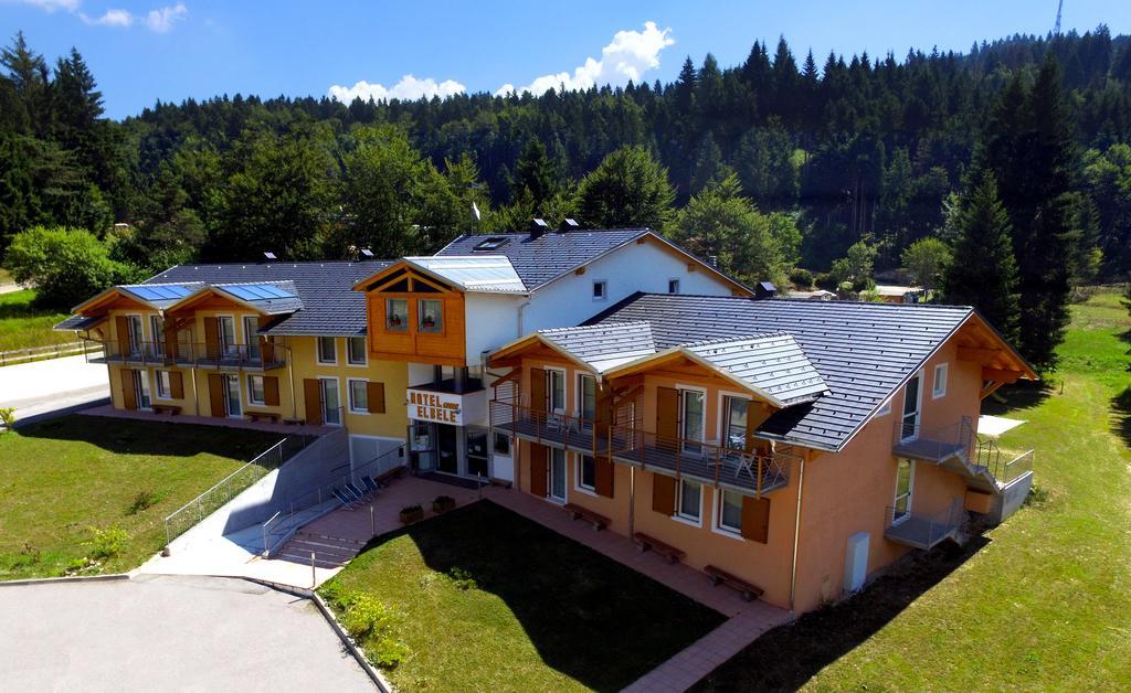Hotel Elbele Garni Folgaria Exteriör bild